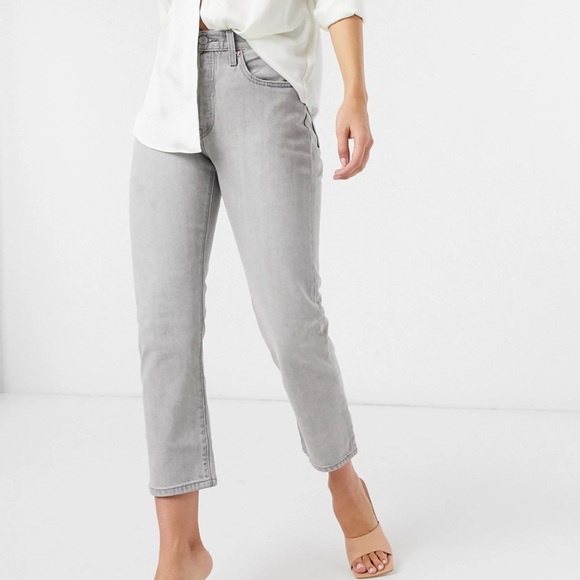Levi’s Premium 501 Women’s Original Cropped Jean - Picture 2 of 14